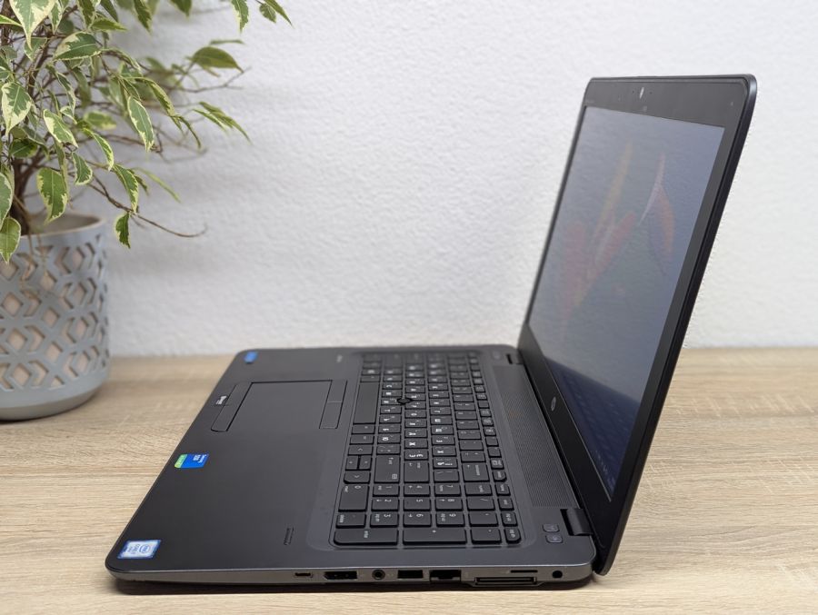 Ноутбук Б/В HP ZBook 15U G3, Intel Core i7-6500U, DDR4 32 GB, SSD 128GB + SSD 320GB, AMD FirePro W4190M 2Gb, 15.6" Full HD