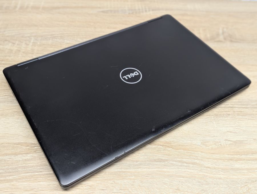 Уцінка! Ноутбук Б/В Dell Latitude E5570, Intel Core i5-6300U, DDR4 12 GB, SSD 128GB, 15.6" Full HD