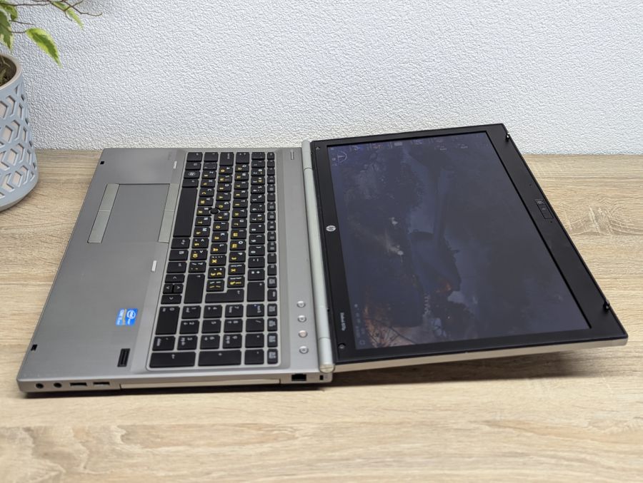 Уцінка! Ноутбук Б/В HP EliteBook 8570P, Intel Core i5-3360M, DDR3 8 GB, SSD 128GB, 15.6" HD