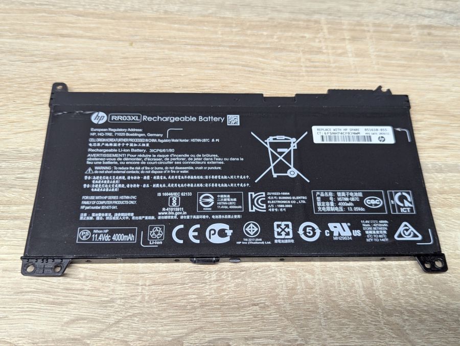 Б/В Оригінальна акумуляторна батарея HP RR03XL