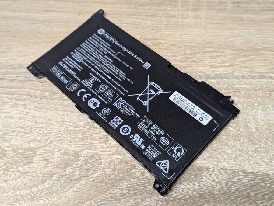 Б/В Оригінальна акумуляторна батарея HP RR03XL