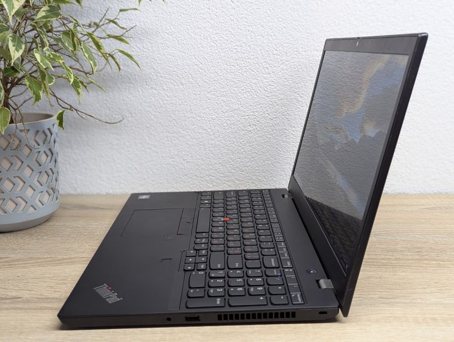 Уцінка! Ноутбук Б/В Lenovo ThinkPad L15, Intel Core i7-10510U, DDR4 16 GB, SSD 256GB, 15.6" Full HD