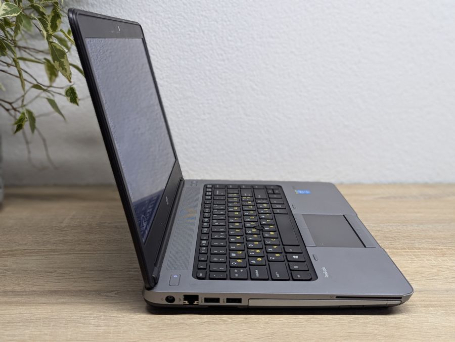 Уцінка! Ноутбук Б/В HP ProBook 640 G1, Intel Core i5-4300M, DDR3 8 GB, SSD 128GB, 14" HD