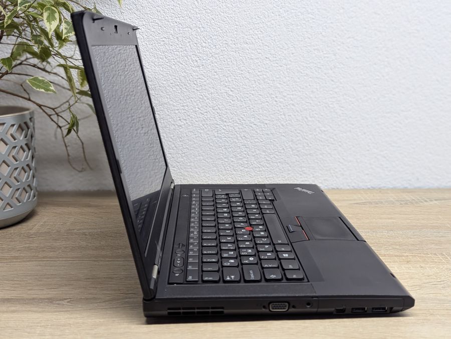 Ноутбук Б/В Lenovo Think Pad T430, Intel Core i5-3320M, DDR3 12 GB, SSD 167GB, 14" HD