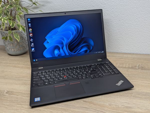 Ноутбук Б/В Lenovo ThinkPad T570, Intel Core i5-7300U, DDR4 8 GB, SSD 128GB, 15.6" Full HD