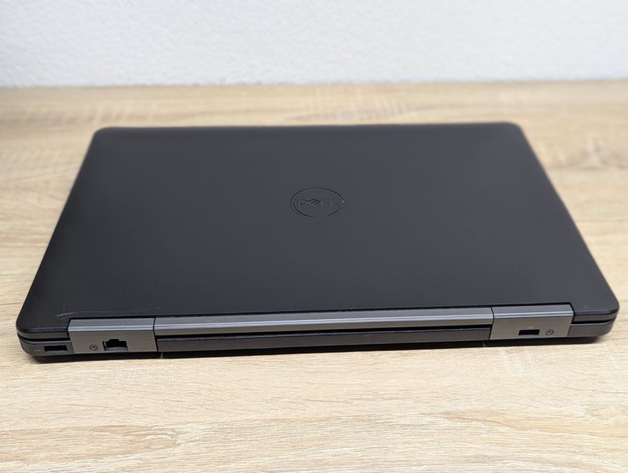 Ноутбук Б/В Dell Latitude E5540, Intel Core i7-4600U, DDR3 8 GB, SSD 128GB, NVIDIA GeForce GT 720M 2Gb, 15.6"