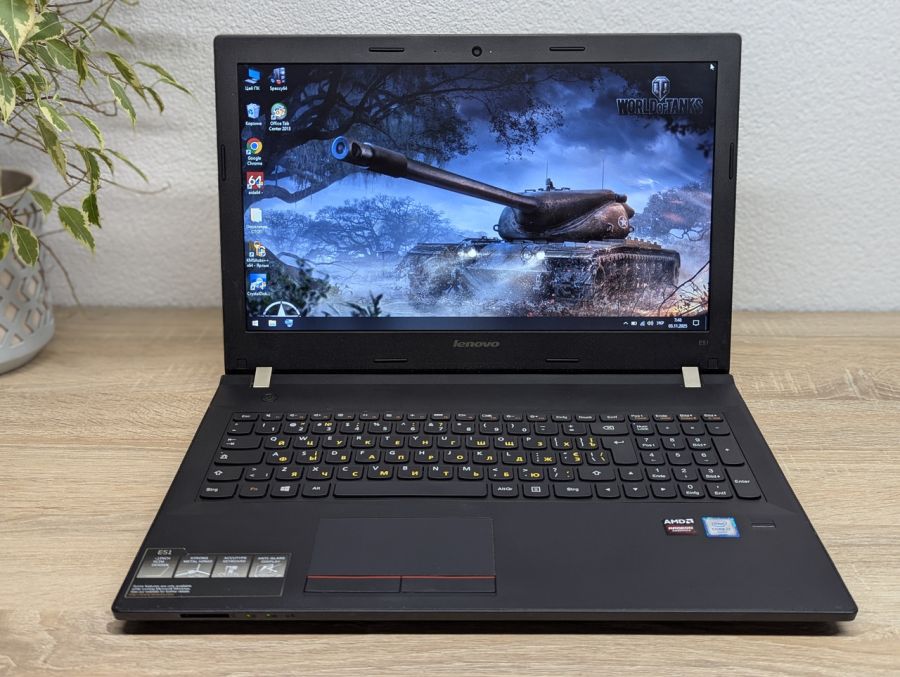Уцінка! Ноутбук Б/В Lenovo E51-80, Intel Core i7-6500U, DDR3 16 GB, SSD 256GB, AMD Radeon R5 M330, 15.6"