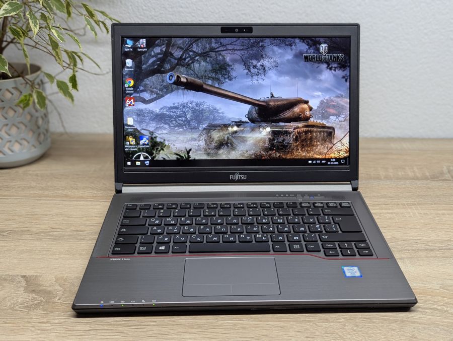 Ноутбук Б/В Fujitsu E746, Intel Core i5-6300U, DDR4 8 GB, SSD 256GB, 14" Full HD