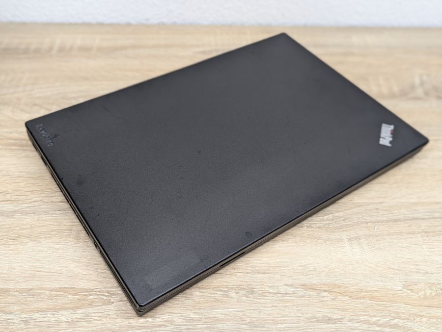 Ноутбук Б/В Lenovo ThinkPad T460P, Intel Core i7-6700HQ, DDR4 16 GB, SSD 360GB, NVIDIA GeForce 940MX 2Gb, 14"
