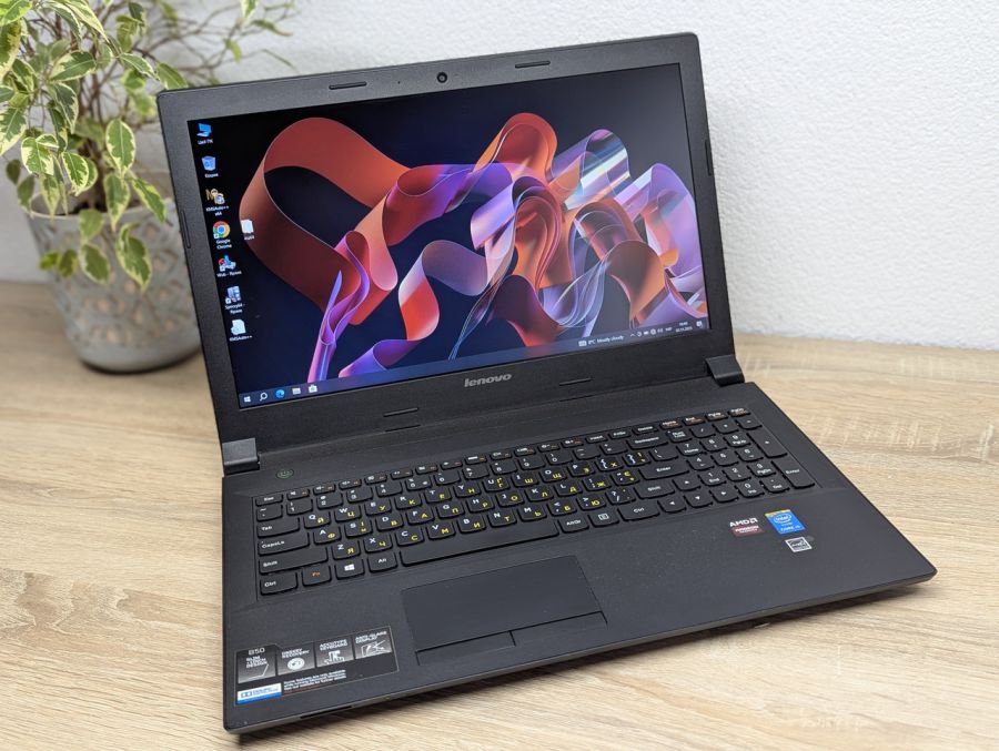 Уцінка! Ноутбук Б/В Lenovo B50-80, Intel Core i5-5200U, DDR3 8 GB, SSD 256GB, AMD Radeon HD 8500M, 15.6" Full HD