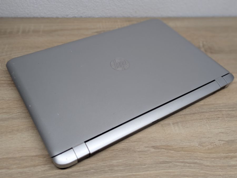 Уцінка! Ноутбук Б/В HP Pavilion 17 Notebook, Intel Core i3-6100U, DDR3 8 GB, SSD 128GB, 17" HD