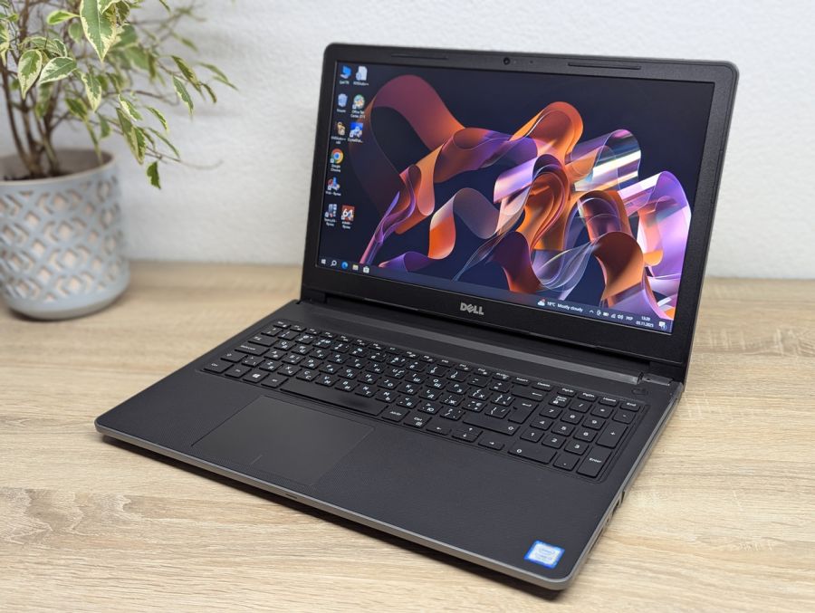 Уцінка! Ноутбук Б/В Dell Vostro 15-3568, Intel Core i3-7100U, DDR4 8 GB, SSD 128GB, 15.6" HD