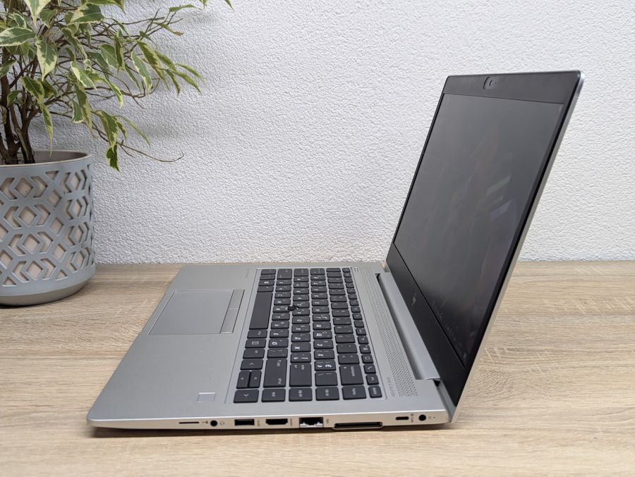 Ноутбук Б/В HP EliteBook 745 G6, AMD Ryzen 5 PRO 2500U, DDR4 16 GB, SSD 256GB, AMD Radeon Vega, 14" Full HD