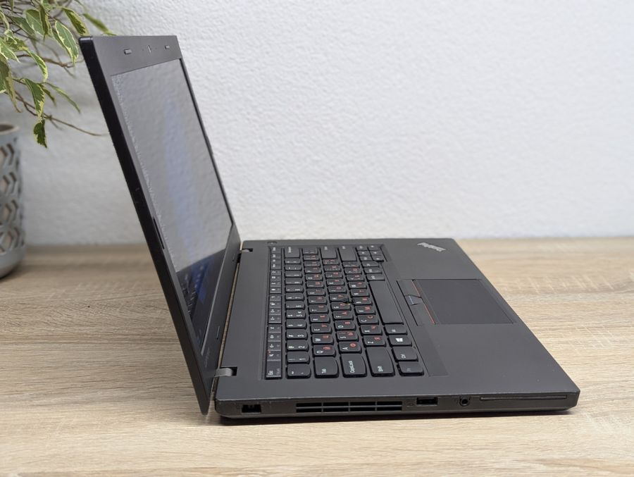 Уцінка! Ноутбук Б/В Lenovo ThinkPad L470, Intel Core i5-6200U, DDR4 8 GB, SSD 128GB, 14" Full HD