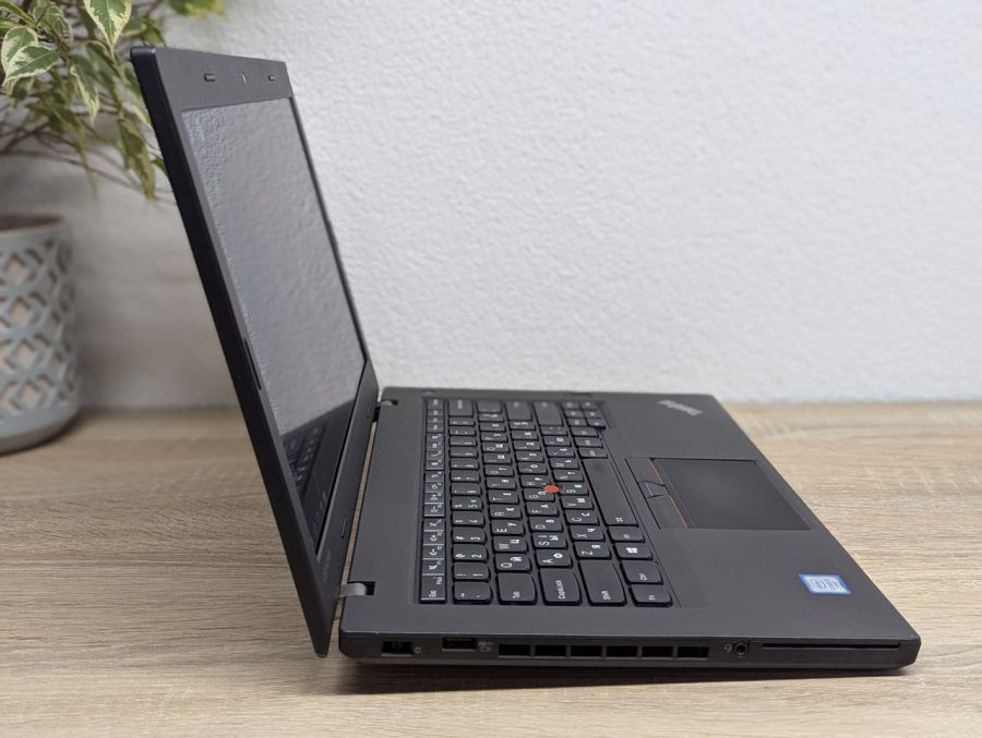 Ноутбук Б/В Lenovo ThinkPad T460P, Intel Core i5-6300HQ, DDR4 8GB, SSD 128GB, 14" Full HD