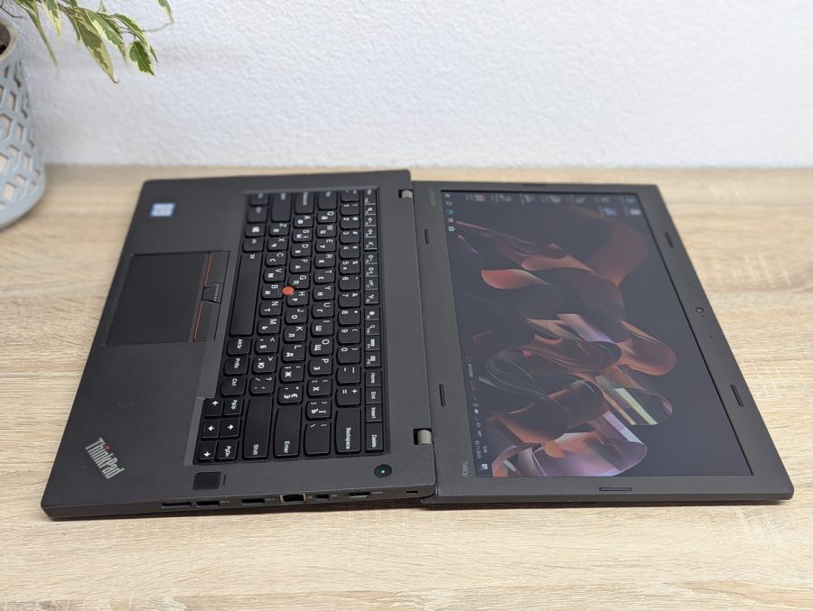 Ноутбук Б/В Lenovo ThinkPad T460P, Intel Core i5-6300HQ, DDR4 8 GB, SSD 128GB, 14" Full HD