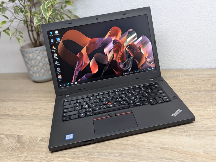 Ноутбук Б/В Lenovo ThinkPad T460P, Intel Core i5-6300HQ, DDR4 8GB, SSD 128GB, 14" Full HD
