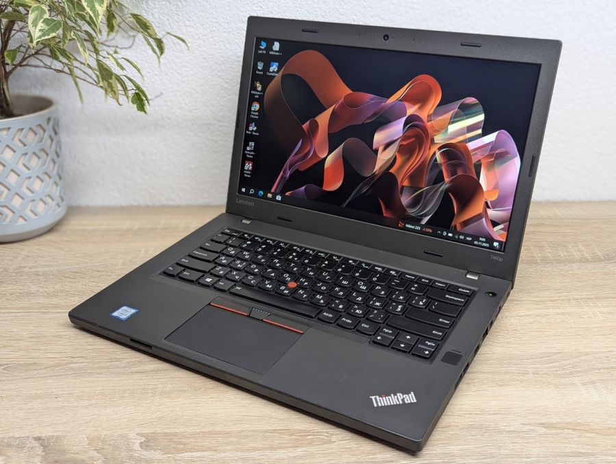 Ноутбук Б/В Lenovo ThinkPad T460P, Intel Core i5-6300HQ, DDR4 8GB, SSD 128GB, 14" Full HD