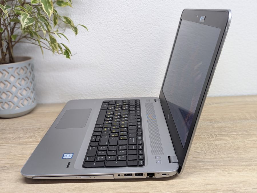 Уцінка! Ноутбук Б/В HP ProBook 450 G4, Intel Core i5-7200U, DDR4 8 GB, SSD 128GB, 15.6" Full HD