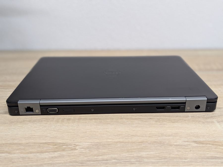 Уцінка! Ноутбук Б/В Dell Latitude E5470, Intel Core i5-6300U, DDR4 8 GB, SSD 128GB, 14" Full HD