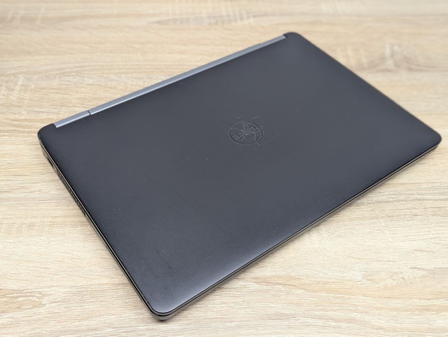 Уцінка! Ноутбук Б/В Dell Latitude E5270, Intel Core i5-6300U, DDR4 8 GB, SSD 128GB, 12" HD