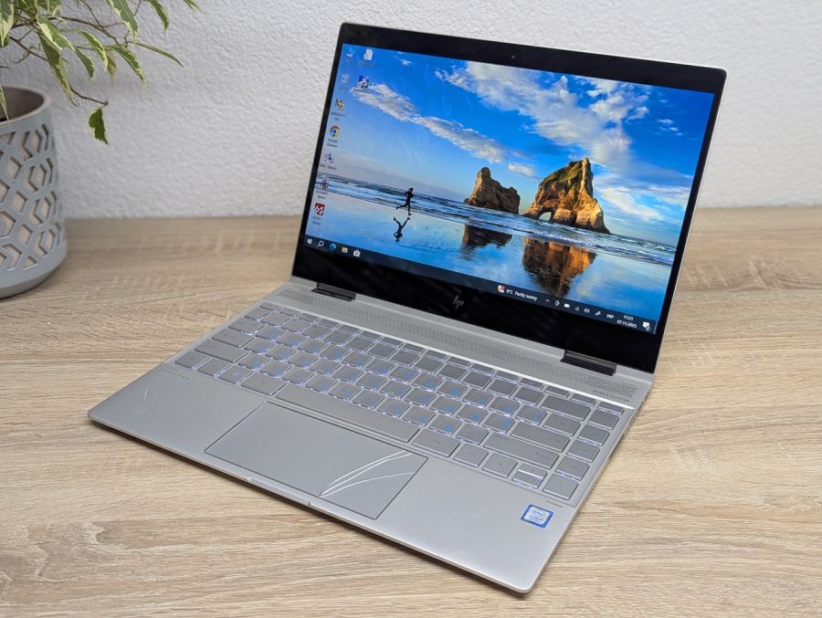 Уцінка! Ноутбук Б/В HP Spectre X360, Intel Core i5-8250U, DDR3 8 GB, SSD 256GB, 14" Full HD Сенсор