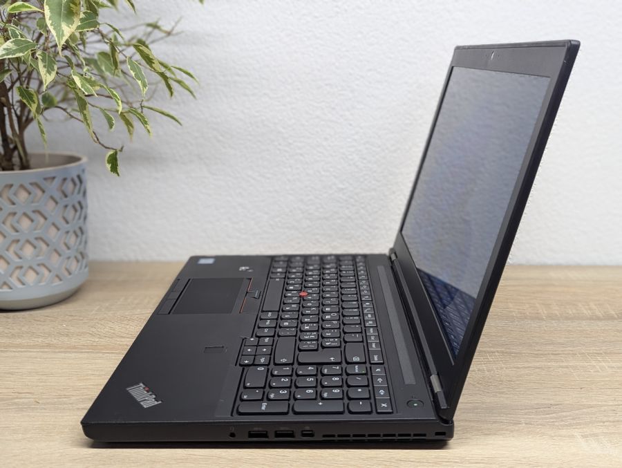 Ноутбук Б/В Lenovo ThinkPad P50, Intel Core i7-6820HQ, DDR4 32 GB, SSD 512GB, NVIDIA Quadro M2000M 4 gb, 15.6"