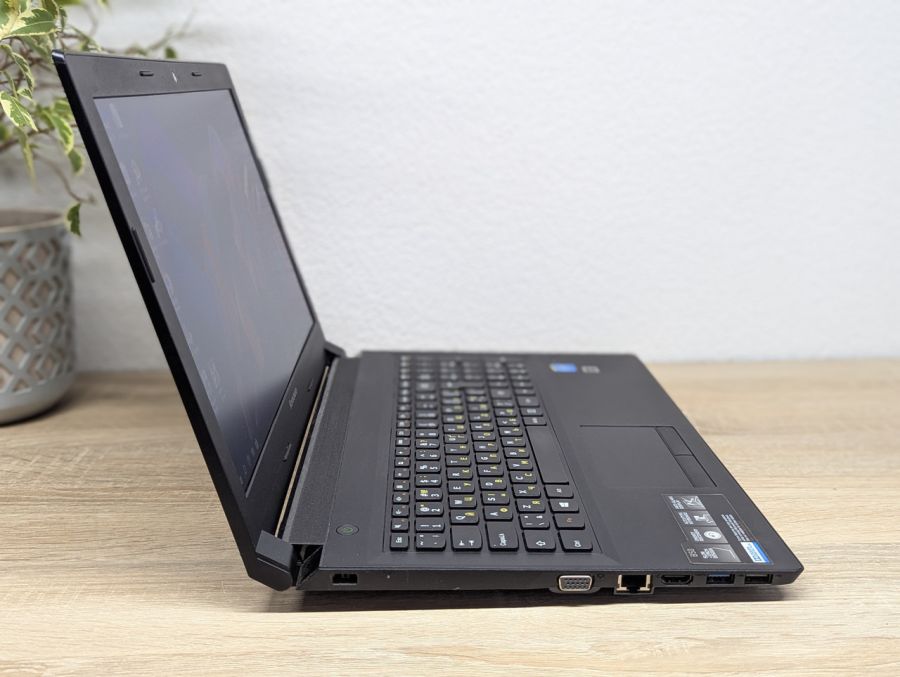 Уцінка! Ноутбук Б/В Lenovo B50-30, Intel Celeron N2840, DDR3 8 GB, SSD 128GB, 15.6" HD