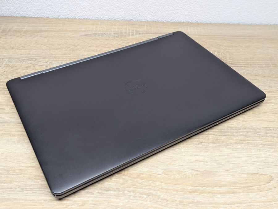 Ноутбук Б/В Dell Latitude E5570, Intel Core i5-6300U, DDR4 8 GB, SSD 128GB, 15.6" Full HD