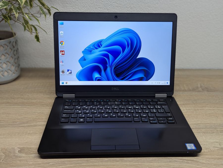 Уцінка! Ноутбук Б/В Dell Latitude E5470, Intel Core i5-6300U, DDR4 8 GB, SSD 128GB, 14" Full HD