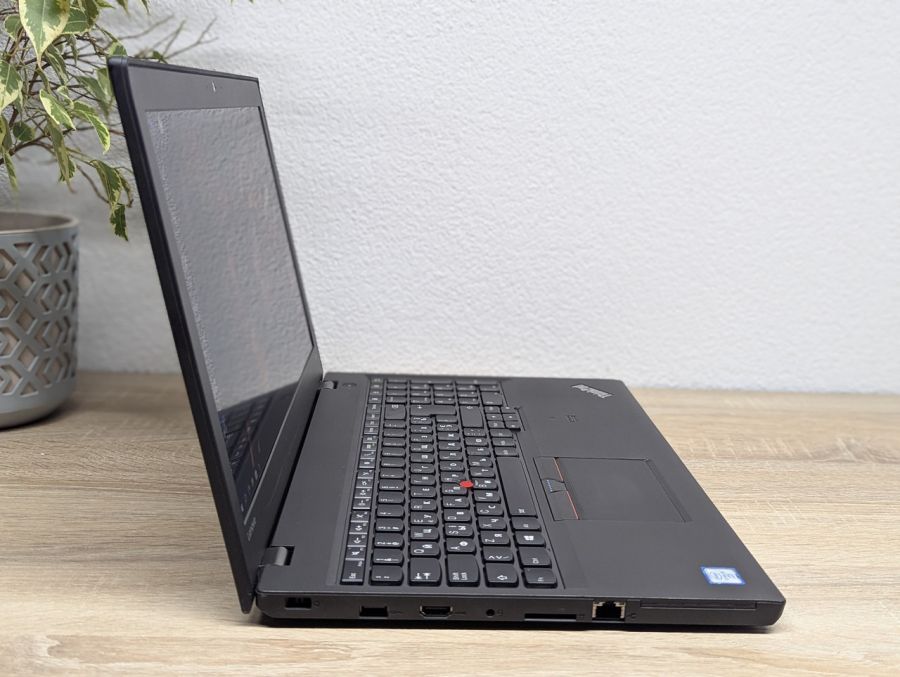 Ноутбук Б/В Lenovo T560, Intel Core i5-6300U, DDR3 8 GB, SSD 128GB, 15.6" Full HD