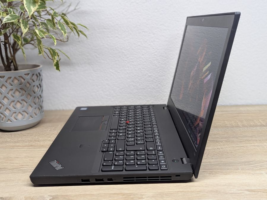 Ноутбук Б/В Lenovo T560, Intel Core i5-6300U, DDR3 8GB, SSD 128GB, 15.6" Full HD