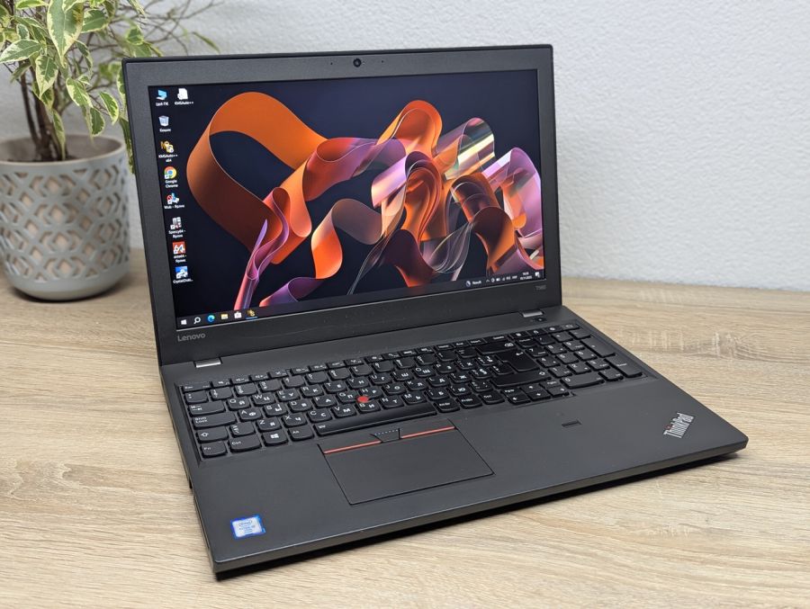 Ноутбук Б/В Lenovo T560, Intel Core i5-6300U, DDR3 8 GB, SSD 128GB, 15.6" Full HD