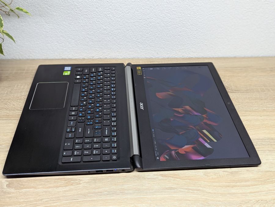 Ноутбук Б/В Acer Aspire A515-51, Intel Core i5-7200U, DDR4 16GB, SSD 128GB + SSD 500GB, NVIDIA GeForce 940MX 2GB, 15.6" Full HD