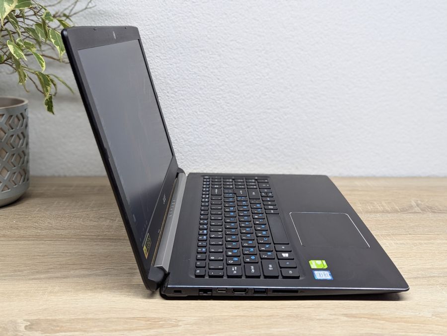 Ноутбук Б/В Acer Aspire A515-51, Intel Core i5-7200U, DDR4 16 GB, SSD 128GB + SSD 500GB, NVIDIA GeForse 940MX 2Gb, 15.6" Full HD