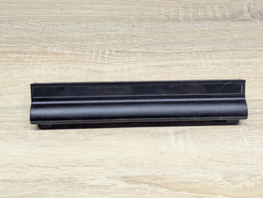 Б/В Оригінальна акумуляторна батарея Dell G038N