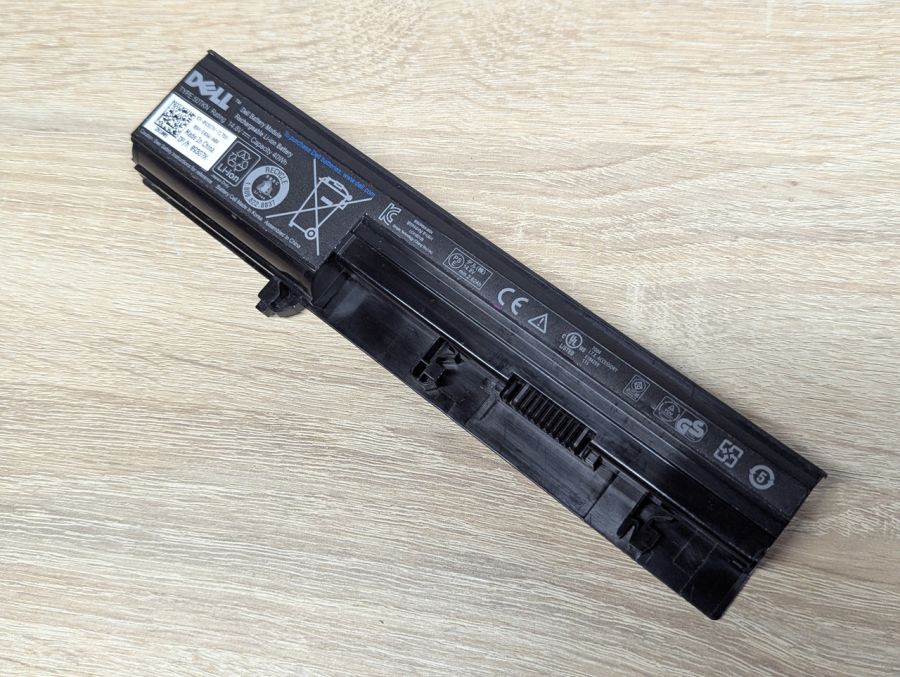 Б/В Оригінальна акумуляторна батарея Dell 50TKN