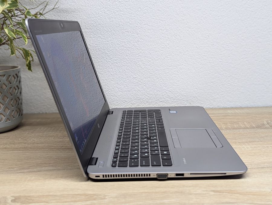 Уцінка! Ноутбук Б/В HP EliteBook 850 G3, Intel Core i5-6300U, DDR4 8 GB, SSD 128GB, 15.6" Full HD