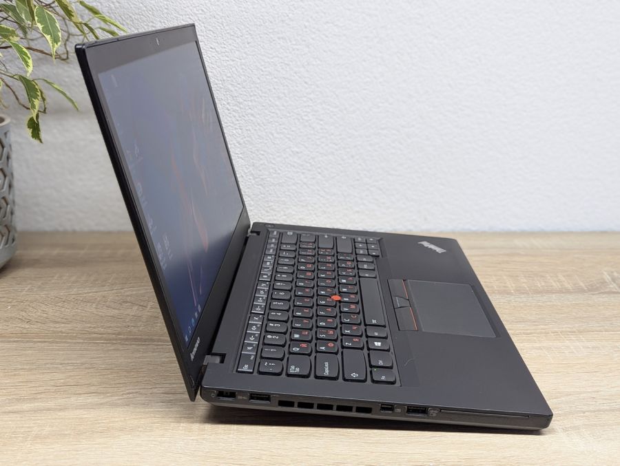Уцінка! Ноутбук Б/В Lenovo ThinkPad T450S, Intel Core i5-5200U, DDR3 12 GB, SSD 128GB, 14" HD