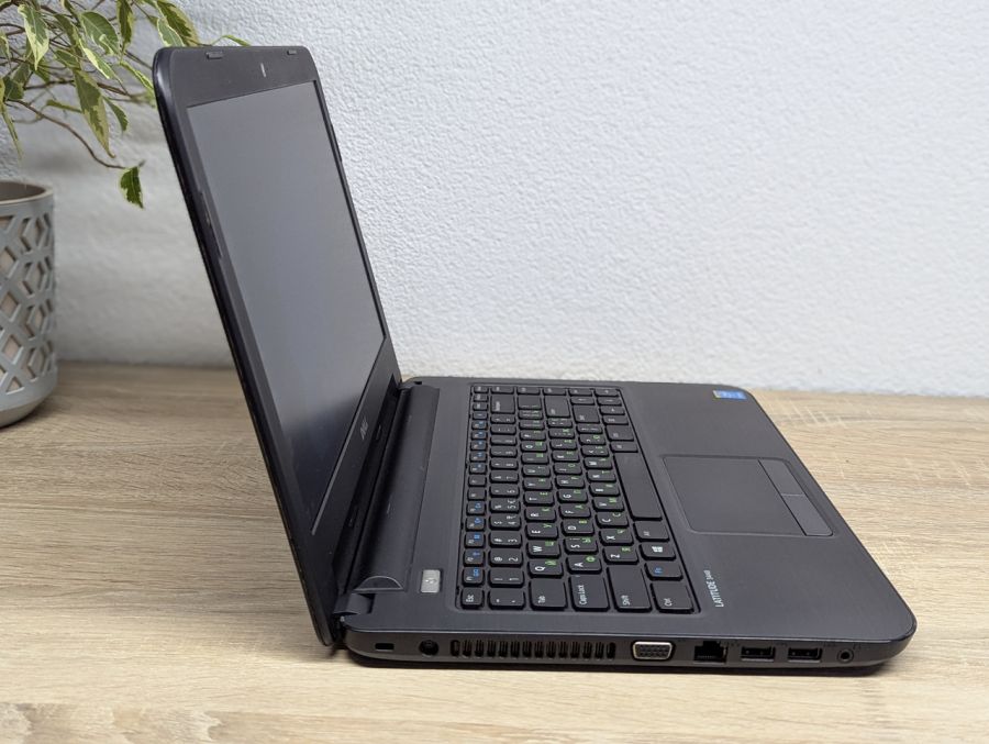 Ноутбук Б/В Dell Latitude 3440, Intel Core i5-4210U, DDR3 8GB, SSD 128GB, 14" HD