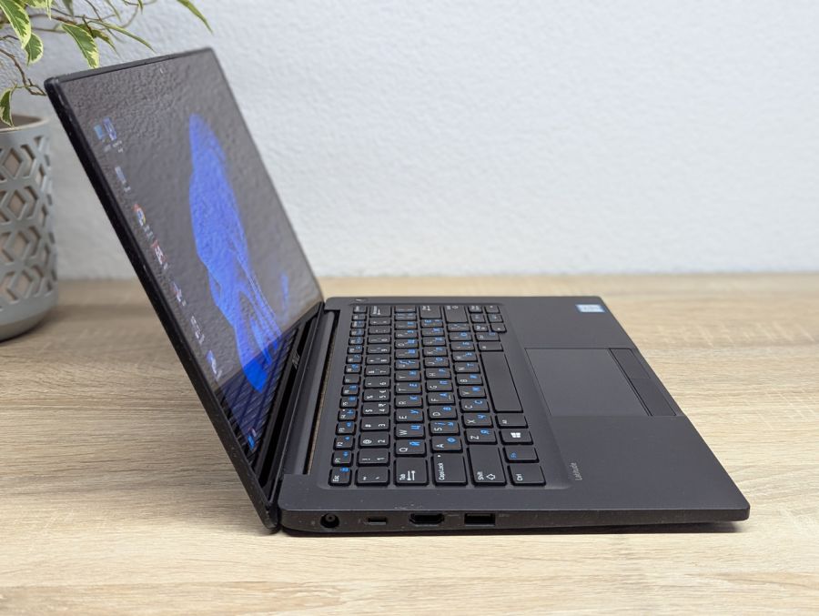 Уцінка! Ноутбук Б/В Dell Latitude 7280, Intel Core i5-7300U, DDR4 8 GB, SSD 128GB, 12" Full HD Сенсор