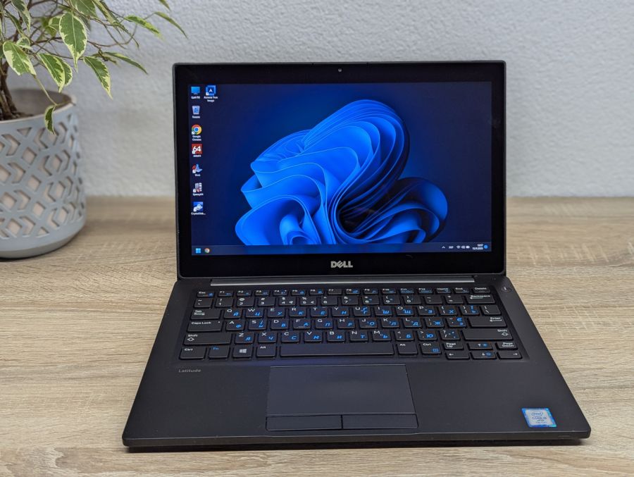 Уцінка! Ноутбук Б/В Dell Latitude 7280, Intel Core i5-7300U, DDR4 8 GB, SSD 128GB, 12" Full HD Сенсор