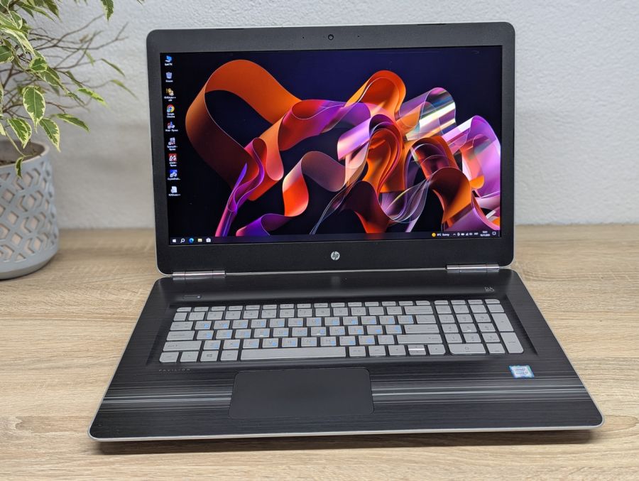 Уцінка! Ноутбук Б/В HP Pavilion 17 Notebook, Intel Core i7-6700HQ, DDR3 16 GB, SSD 128GB + HDD 1TB, GTX 960M 2Gb, 17" Full HD