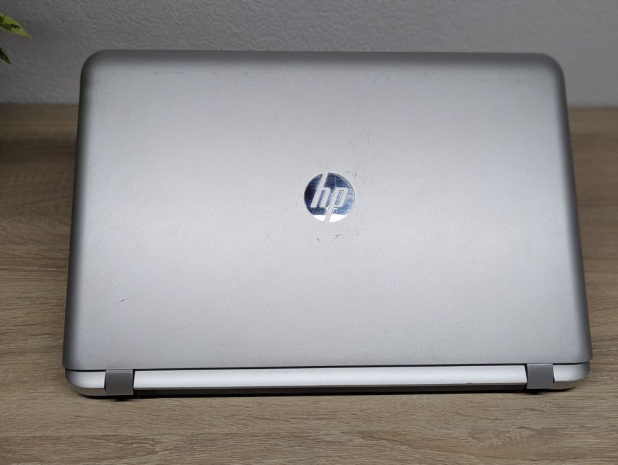 Уцінка! Ноутбук Б/В HP Pavilion 17 Notebook, Intel Core i3-6100U, DDR3 16 GB, SSD 256GB, 17" HD