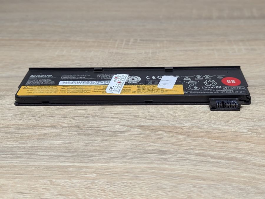 Б/В Оригінальна акумуляторна батарея Lenovo 45N1126 (45N1127))