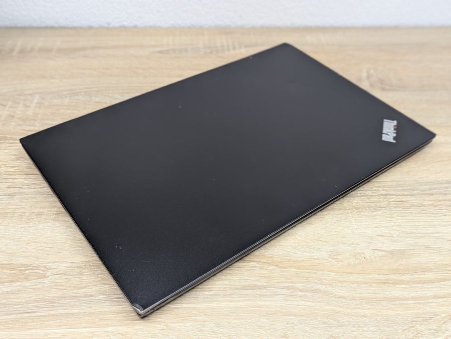 Уцінка! Ноутбук Б/В Lenovo Think Pad E15, Intel Core i7-10510U, DDR4 16 GB, SSD 256GB, AMD Radeon RX 640 2Gb, 15.6" Full HD