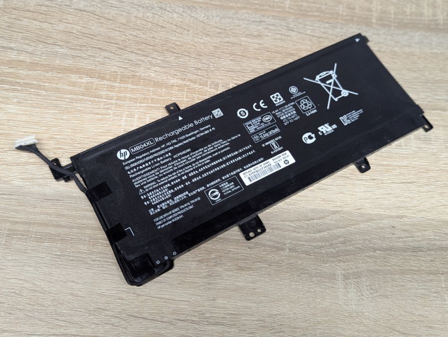 Б/В Оригінальна акумуляторна батарея HP MB04XL