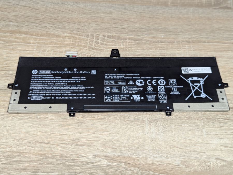 Б/В Оригінальна акумуляторна батарея HP BM04XL