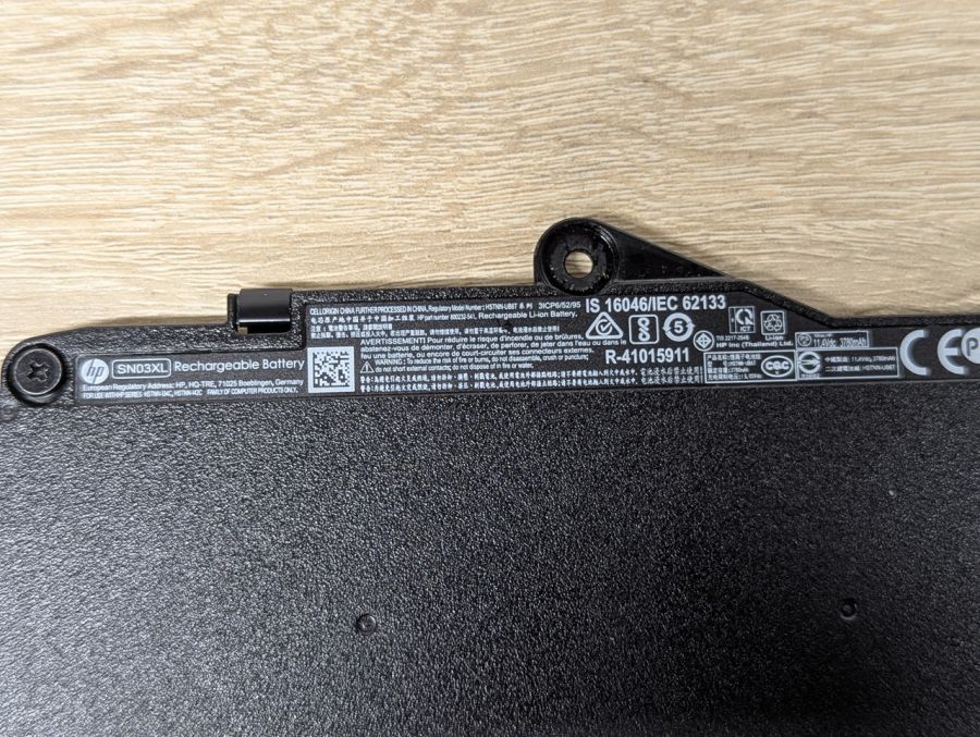 Б/В Оригінальна акумуляторна батарея HP SN03XL