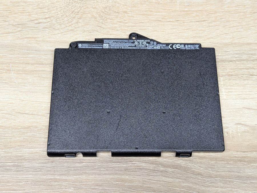 Б/В Оригінальна акумуляторна батарея HP SN03XL